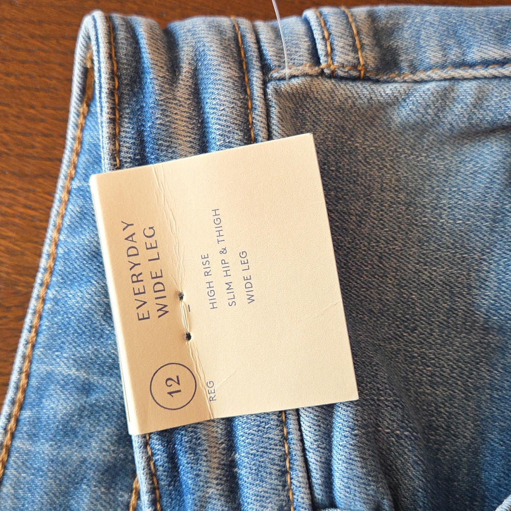 NWT Universal Thread Size 12 Everyday Wide Leg High Rise Jeans - Picture 5 of 6